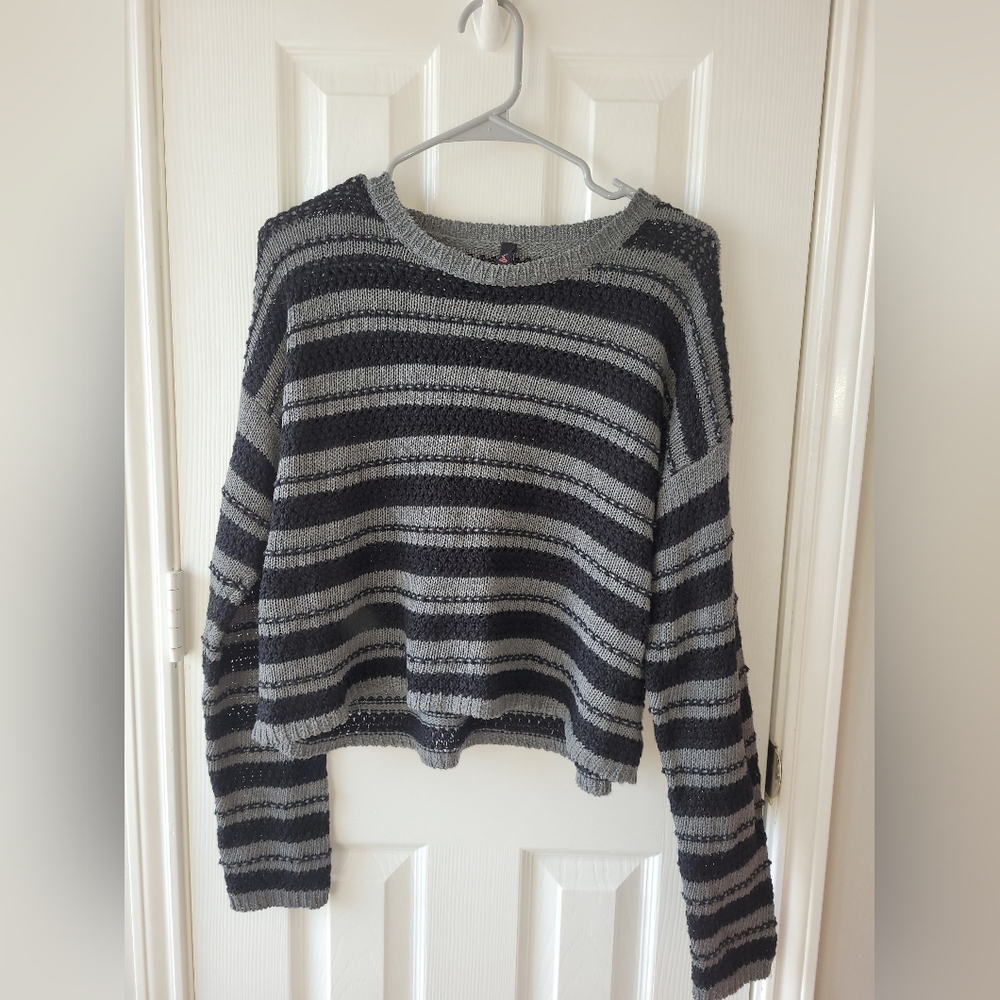 Black/Gray Stripped Sweater